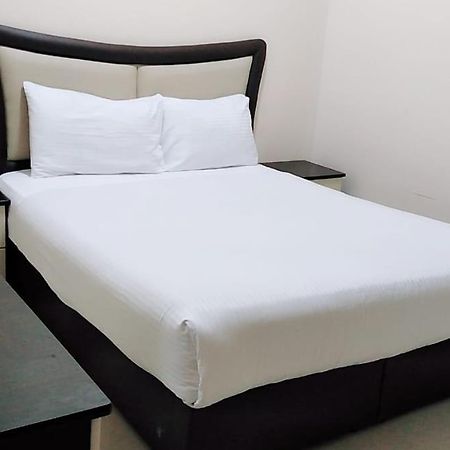 Al Khaleej Plaza Furnished Apartments Llc Ajman Bagian luar foto