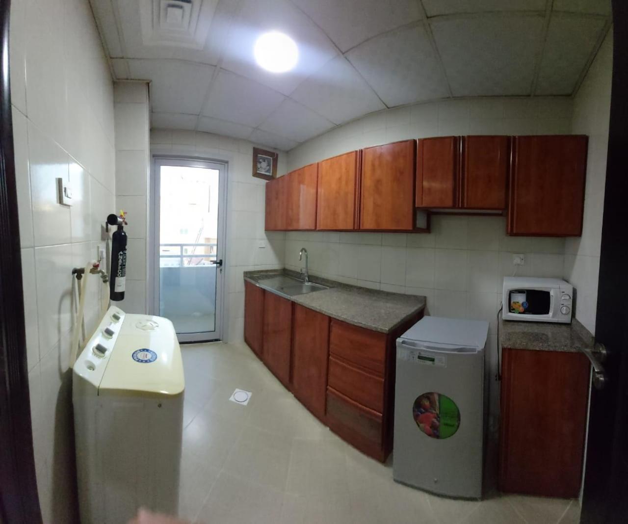 Al Khaleej Plaza Furnished Apartments Llc Ajman Bagian luar foto