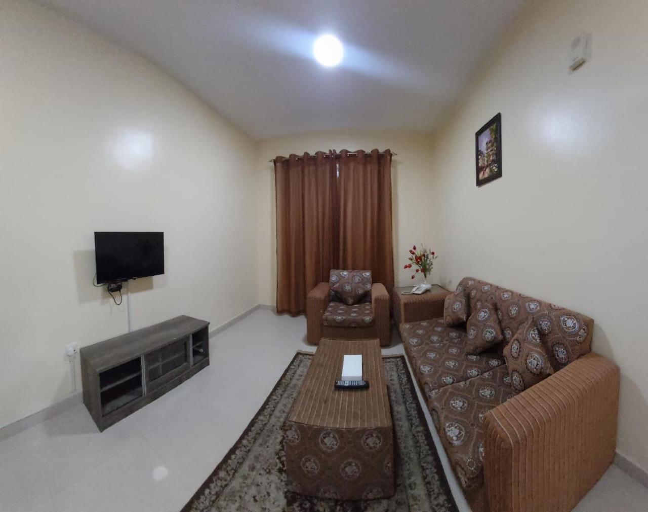 Al Khaleej Plaza Furnished Apartments Llc Ajman Bagian luar foto