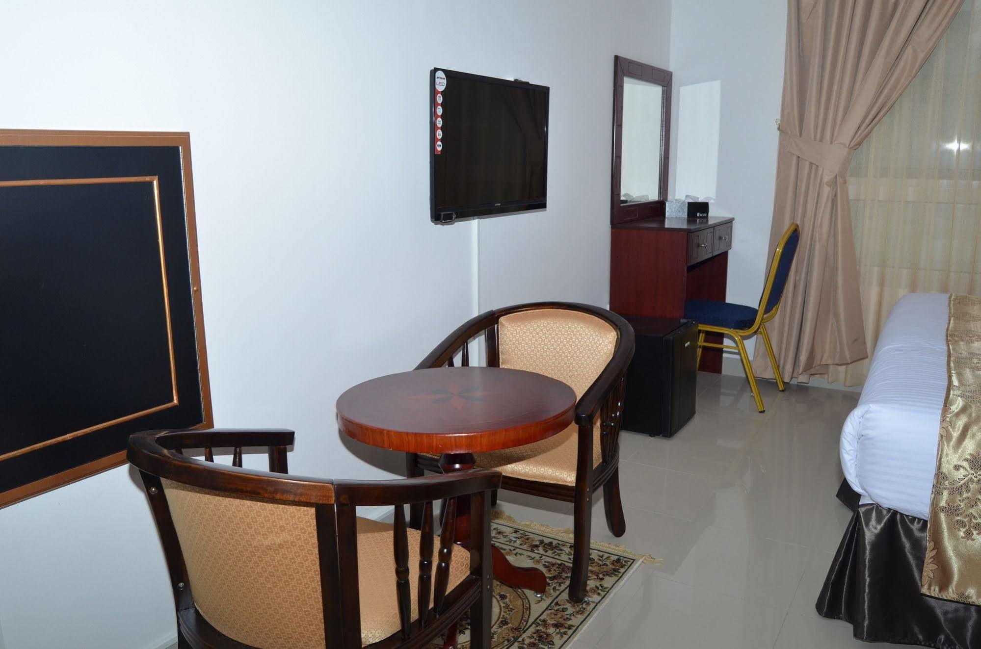 Al Khaleej Plaza Furnished Apartments Llc Ajman Bagian luar foto