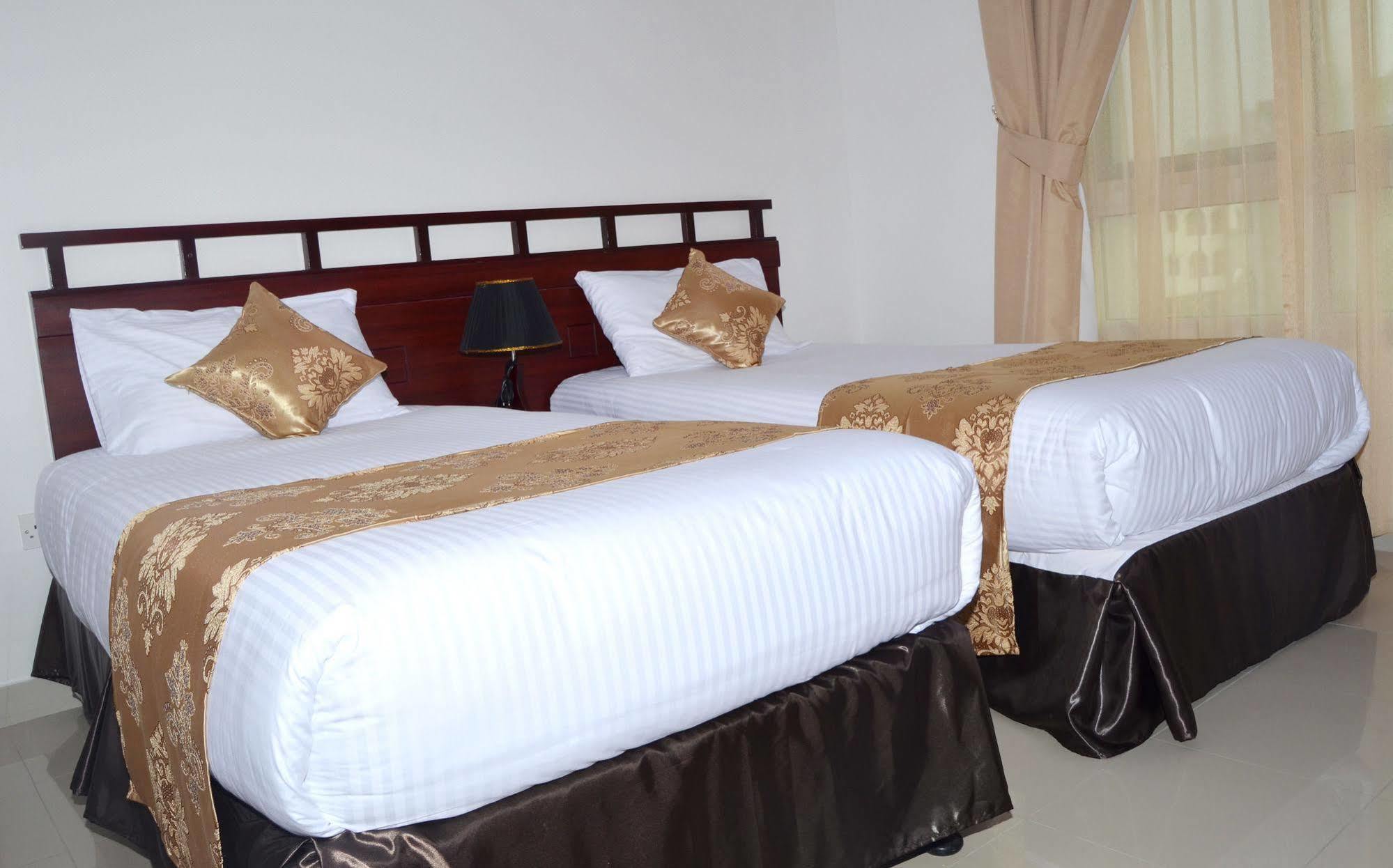 Al Khaleej Plaza Furnished Apartments Llc Ajman Bagian luar foto