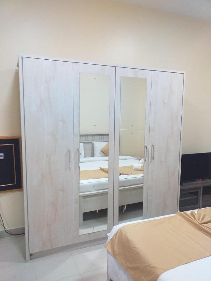 Al Khaleej Plaza Furnished Apartments Llc Ajman Bagian luar foto
